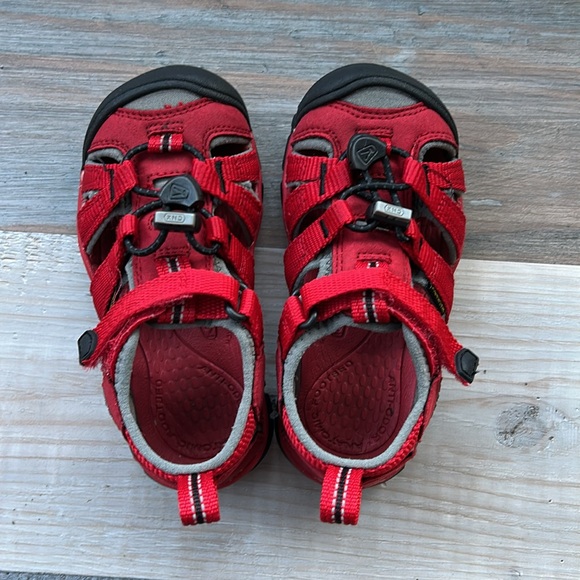 Keen Kids Newport H2 Size 9 Toddler - Picture 3 of 3